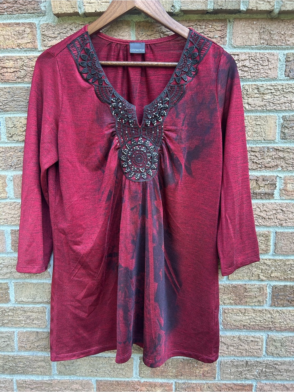 Covington Burnout Embellished V-Neck Tunic size large